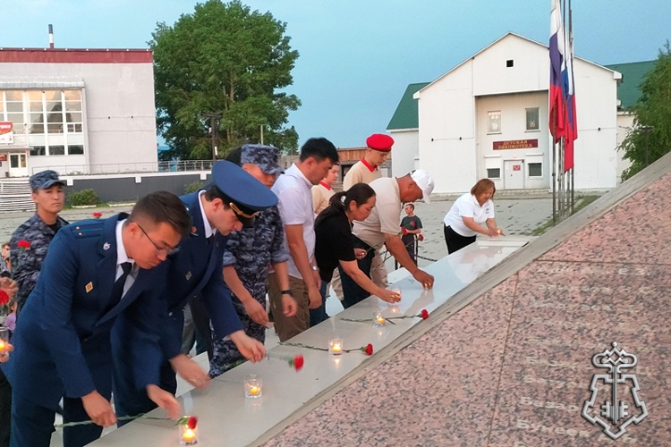 В Бурятии росгвардейцы приняли участие в акции «Свеча памяти»
