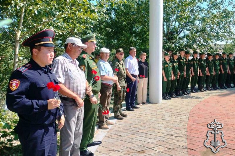 В Бурятии росгвардейцы приняли участие в акции «Свеча памяти»