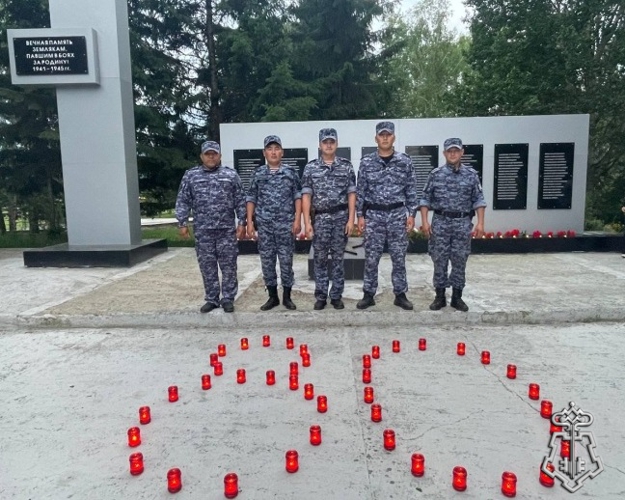 В Бурятии росгвардейцы приняли участие в акции «Свеча памяти»