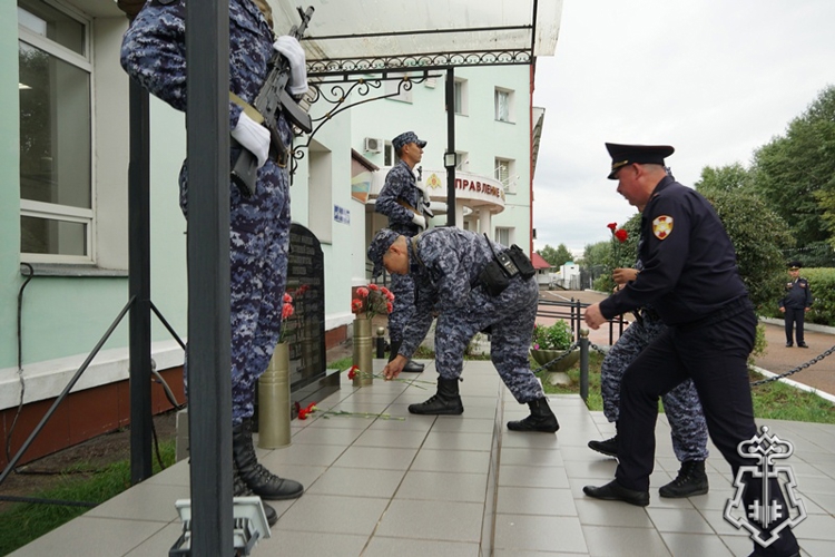 В Бурятии почтили память погибших сотрудников вневедомственной охраны