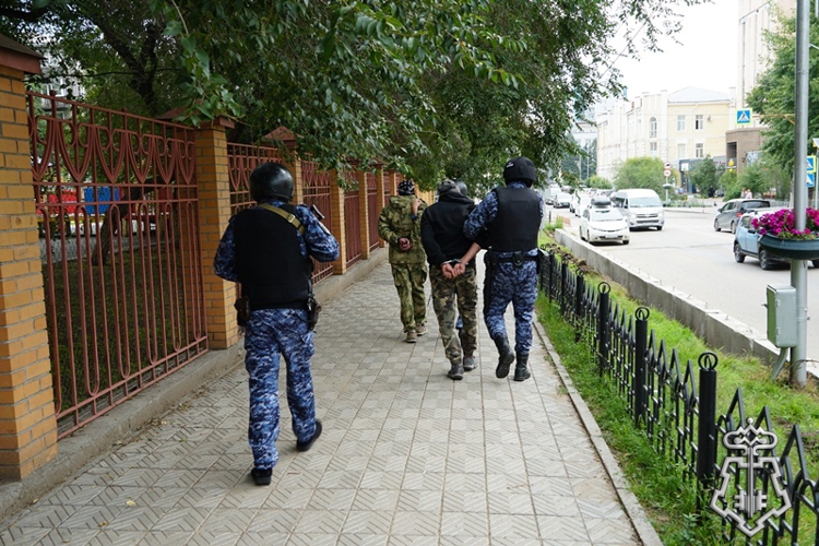 Росгвардейцы Бурятии участвуют во Всероссийском антитеррористическом учении в образовательных организациях 