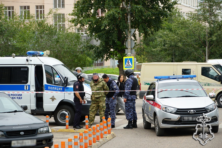 Росгвардейцы Бурятии участвуют во Всероссийском антитеррористическом учении в образовательных организациях 