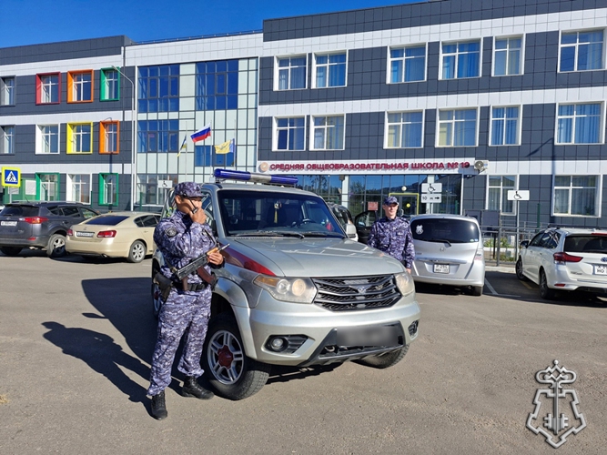В Бурятии росгвардейцы обеспечивают безопасность в День знаний