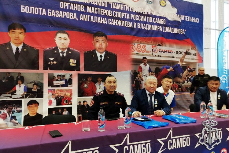 Турнир по самбо памяти сотрудников правоохранительных органов прошел в Улан-Удэ