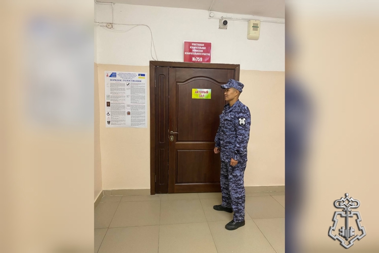 В Бурятии росгвардейцы обеспечивают охрану правопорядка и общественную безопасность в единый день голосования