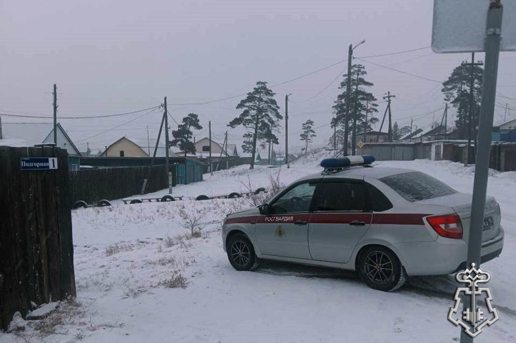 В Заиграевском районе росгвардейцы задержали подозреваемых в незаконном обороте наркотиков