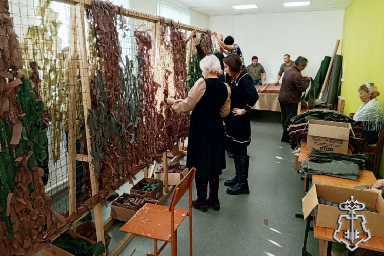 В Бурятии сотрудники вневедомственной охраны помогли дацану и сплели сети для СВО