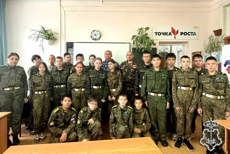 Память погибших сослуживцев почтили росгвардейцы в Бурятии