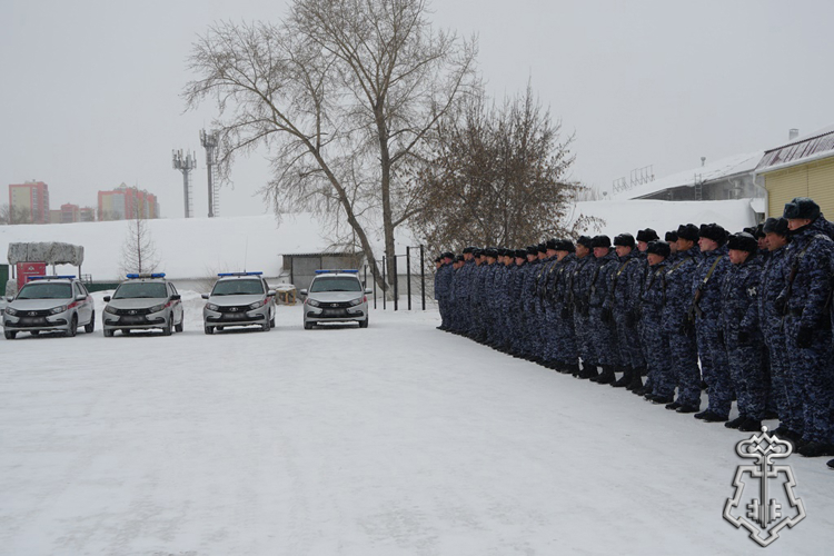 В Бурятии росгвардейцы получили новые служебные автомобили