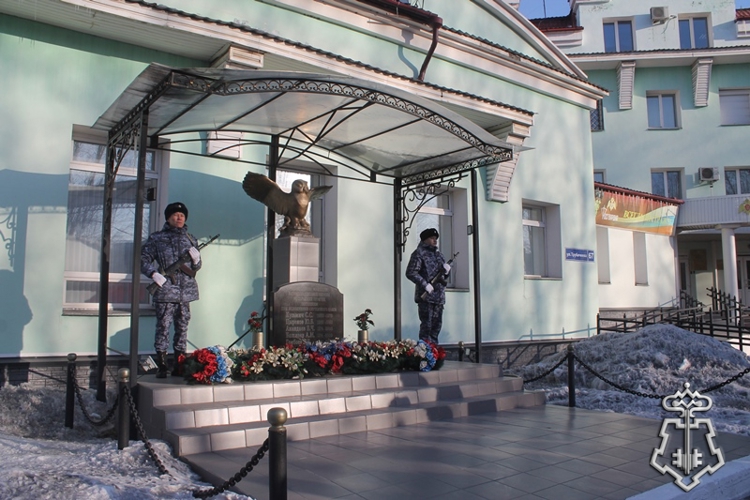 Росгвардейцы Бурятии почтили память погибших коллег