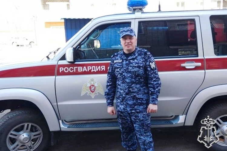 С музыкой по жизни: героем рубрики «Знай наших!» стал сотрудник вневедомственной охраны из Бичуры Андрей Белых