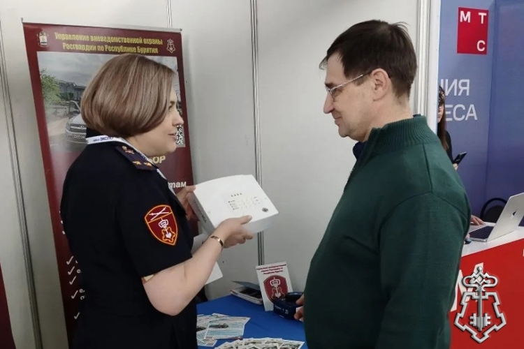 Росгвардейцы представили комплекс охранных услуг на выставке «Стройиндустрия – 2026»