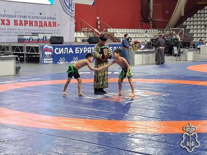 Сотрудники вневедомственной охраны обеспечивают безопасность Международного турнира по  бурятской борьбе