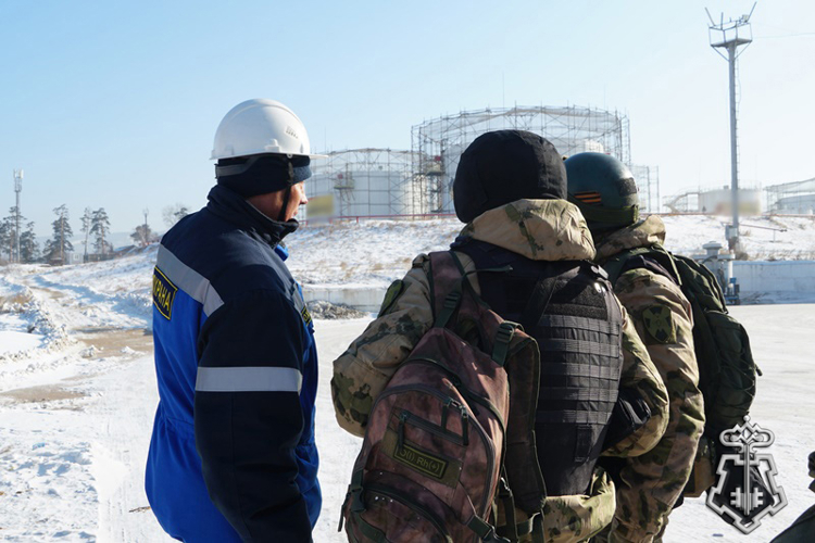  В Бурятии сотрудники вневедомственной охраны Росгвардии приняли участие в антитеррористических учениях на нефтебазе