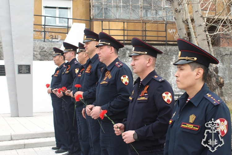 В Бурятии сотрудники вневедомственной охраны приняли участие в митингах, посвященных памяти погибшим в годы Великой Отечественной войны