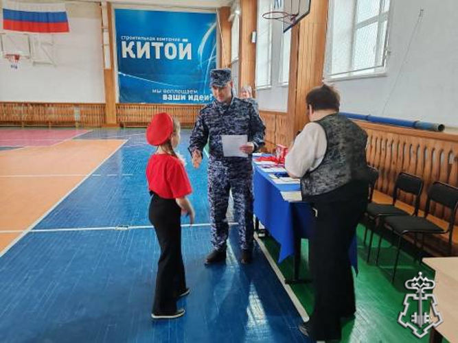 В Мухоршибирском районе росгвардейцы выступили судьями в игре «Юные защитники Отечества»
