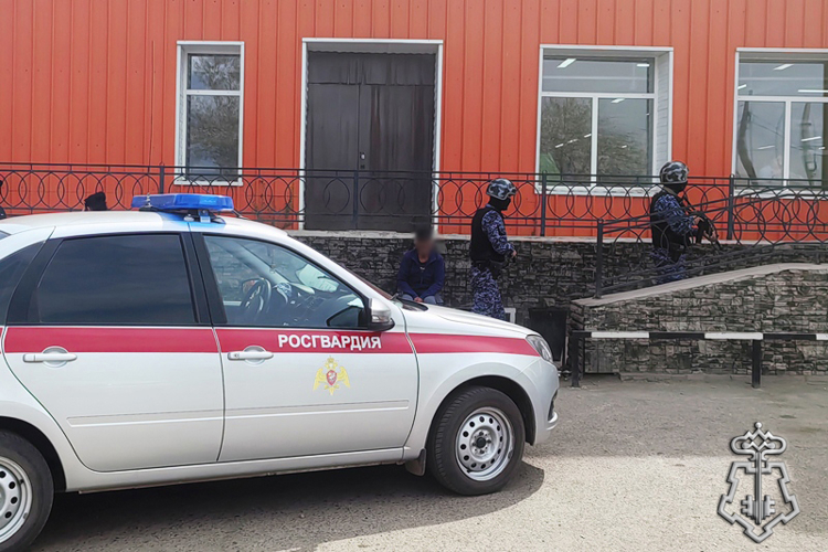 В Бурятии сотрудники Росгвардии задержали подозреваемого в грабеже