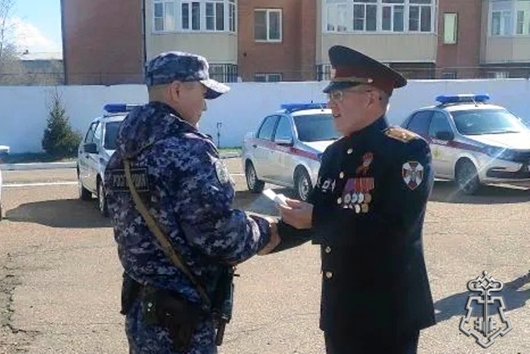 Росгвардейцев, отличившихся в службе, наградили в Улан-Удэ