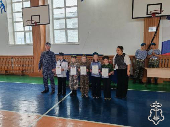 В Мухоршибирском районе росгвардейцы выступили судьями в игре «Юные защитники Отечества»