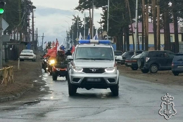 Сотрудники вневедомственной охраны возглавили автопробег в честь Дня Победы в Северобайкальске