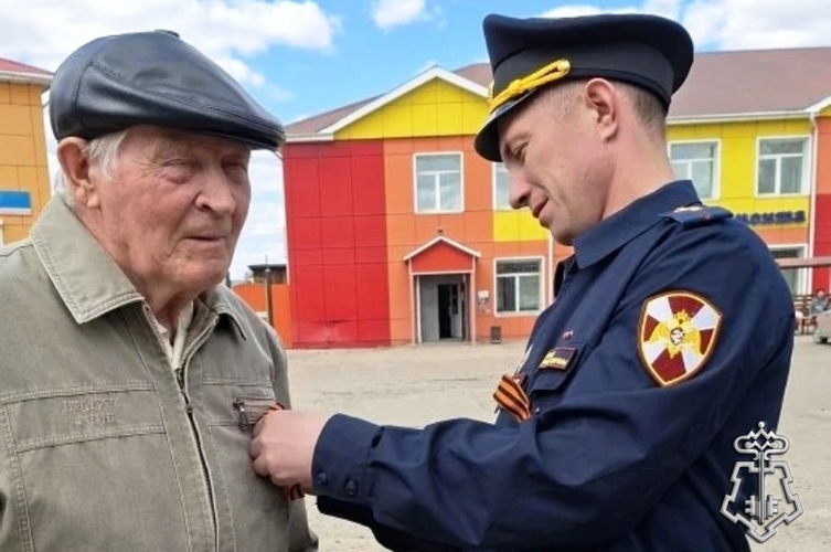 В районах Бурятии сотрудники вневедомственной охраны проводят мероприятия, посвященные Дню Победы