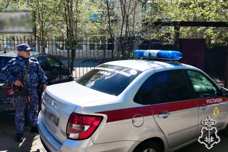 В Улан-Удэ сотрудники вневедомственной охраны Росгвардии задержали подозреваемого в краже