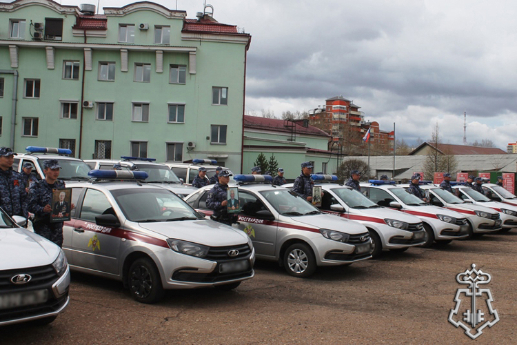В Бурятии сотрудники Росгвардии присоединились к акции «Бессмертный автополк»