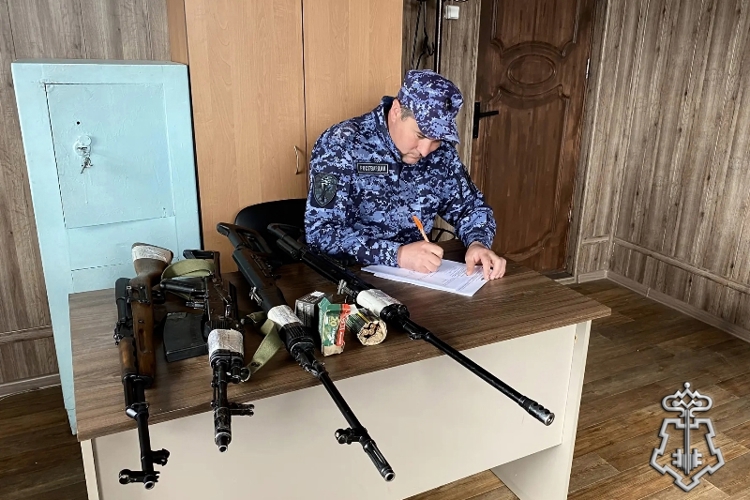 В Бурятии росгвардейцы задержали гражданина, открывшего стрельбу в райцентре