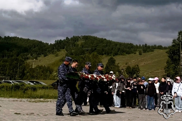 В Бурятии росгвардейцы приняли участие в акции «Свеча памяти»
