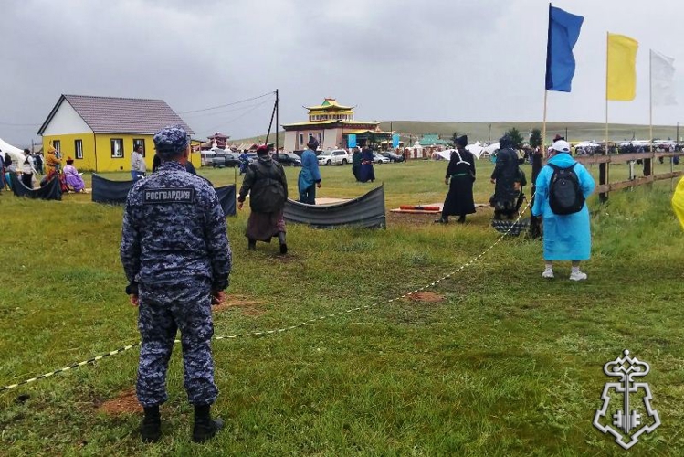 В районах Бурятии росгвардейцы обеспечили безопасность национальных праздников