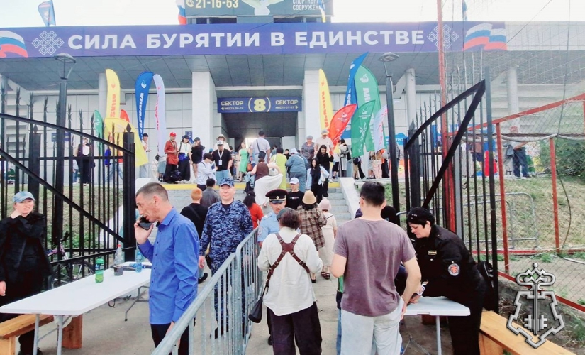 Росгвардейцы обеспечили безопасность Международного бурятского национального фестиваля «Алтаргана-2026»