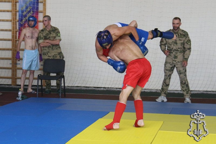 Сотрудник вневедомственной охраны стал победителем чемпионата Восточного округа Росгвардии по комплексному единоборству