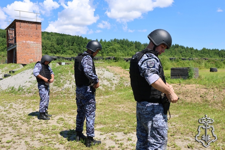 Сотрудники вневедомственной охраны Республики Бурятия стали лучшими в Восточном округе Росгвардии
