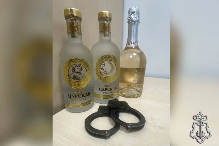 Сотрудники Росгвардии задержали подозреваемую в попытке кражи алкоголя в Улан-Удэ