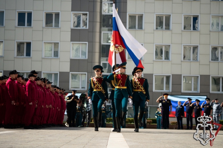 Заместитель директора Росгвардии генерал-полковник Василий Сонин поздравил победителей Всероссийского конкурса профессионального мастерства «Лучший по профессии»