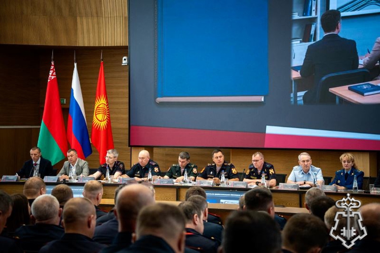 Руководитель Управления вневедомственной охраны Росгвардии по Республике Бурятия принял участие во Всероссийском совещании-семинаре в Нижнем Новгороде