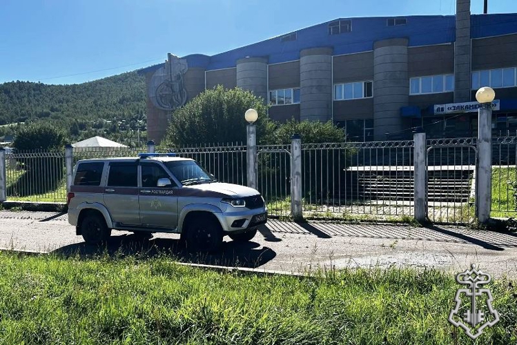 В Закаменском районе росгвардейцы задержали женщину, устроившую дебош в автомобиле скорой помощи