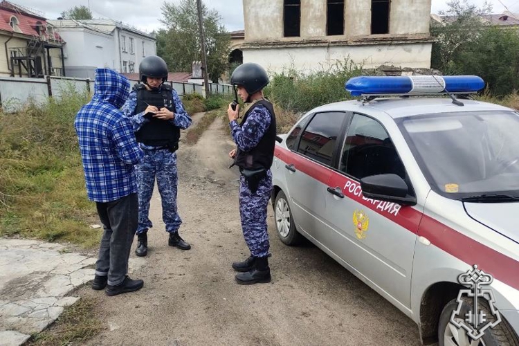В Кяхте росгвардейцы задержали мужчину, уклонявшегося от отбывания наказания