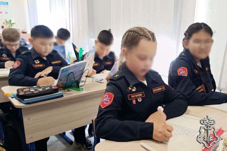 В Бурятии росгвардейцы провели антитеррористические уроки 