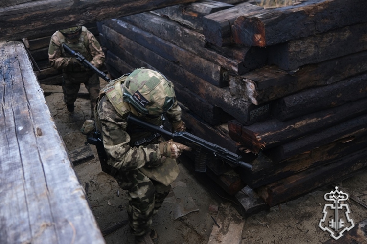 Сотрудник вневедомственной охраны занял 2 место по военно-прикладному виду спорта чемпионата Восточного округа Росгвардии по стрельбе