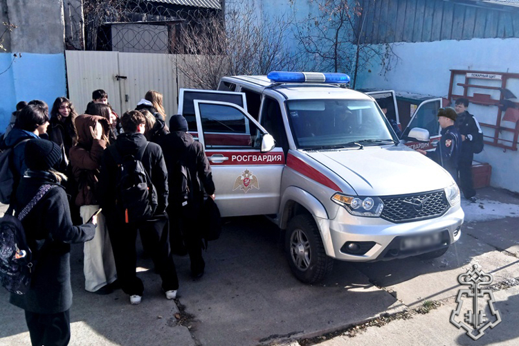 В Кяхте сотрудники вневедомственной охраны провели День открытых дверей